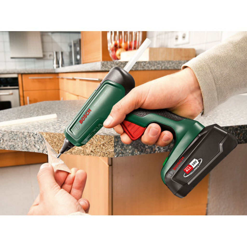 Акумулаторен пистолет за лепене BOSCH AdvancedGlue 18V SOLO