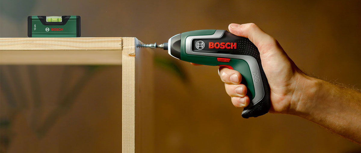 BOSCH IXO 7 - Повече мощност за ежедневни задачи по завинтване BOSCH IXO 7 - Повече мощност за ежедневни задачи по завинтване